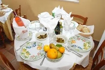 特拉蒙托公寓式酒店 酒店