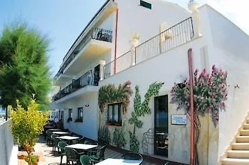 酒店 特拉蒙托公寓式酒店 4*